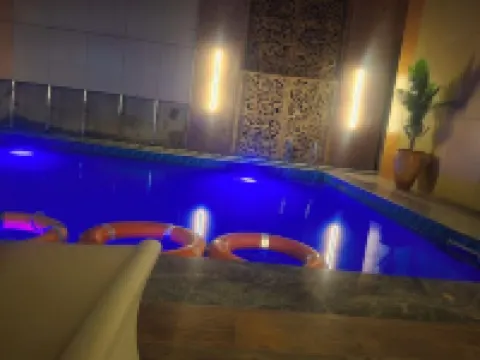 Bizzare Luxury Apartment