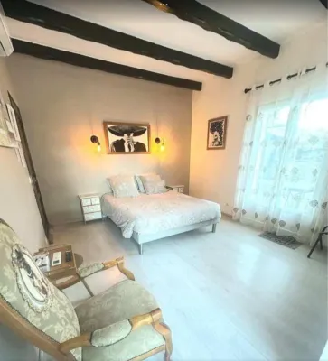 La Villa du Menhir Chambre d'hôtes Hotel di Mailhac