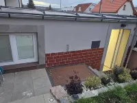 Vu's Home - Apartment Garden - 30m2 Hotels near Prague 12