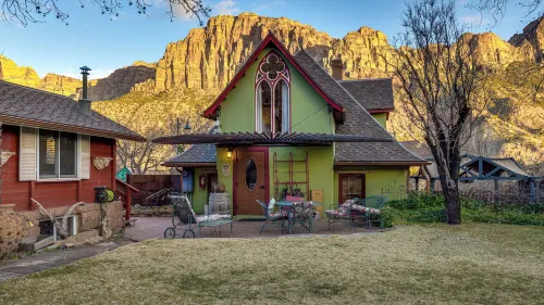 Under the Eaves Inn at Zion National Park - Bjergudsigt