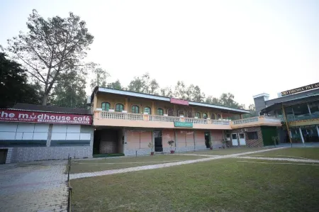 Hotel Drona Palace Отели в г. Удхам-Сингх-Нагар