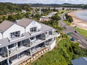 Blue Pacific Apartments