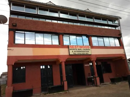 Nestwood Hotel Отели в г. Седжера