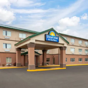 Days Inn & Suites by Wyndham of Morris