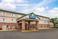 Days Inn & Suites by Wyndham of Morris