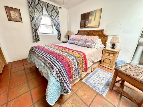 Authentic Touches with Modern Convenience and Patio - Charming Retreat