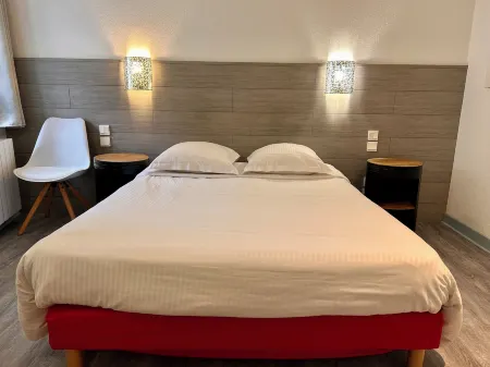 Hôtel le Lacuzon Отели в г. Корьер