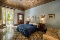Casa D Arte Ugdulena with Terrace and Pool