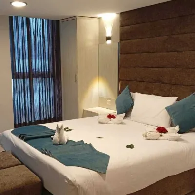 Al-Amer Palace Hotel Hotels near الجامعة الأردنية - University of Jordan