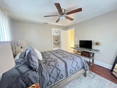 NEW! 3 Bedroom Apartment near Downtown St. Petersburg