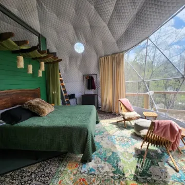 Stunning Lakeside Glamping Dome