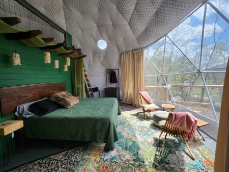 Stunning Lakeside Glamping Dome