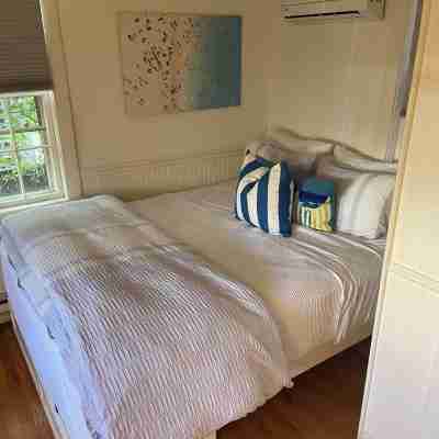 Noddy - Cozy & Cute 1st Floor Studio Close to Town with Everything You Need. Rooms
