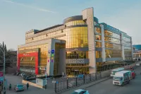 Golden Palace Hotel & Pool Hotels near Jvari Monastery