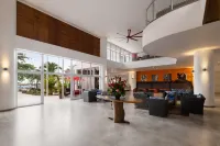 Grand Decameron Cornwall Beach, A Trademark All Inclusive