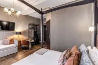 Antica Residenza Del Corso Hotels in Colonna