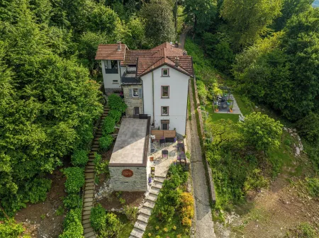 Essentia Guest House