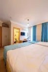 Coastline Orange Hotel - Bed and breakfasts