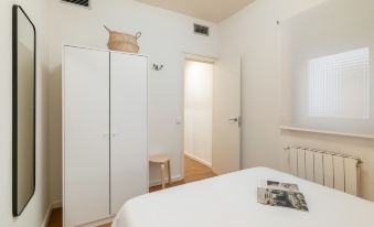 Rafael Apartment by Olala Homes