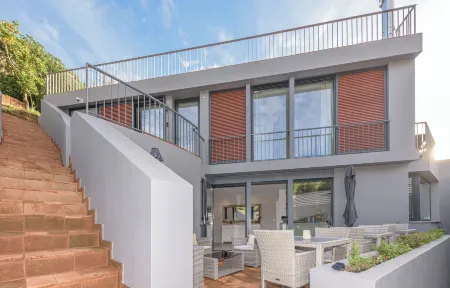 Estoril Village Guest House