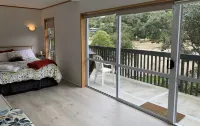 Moana Cove Lodge - cottage unit Kereru Cottage