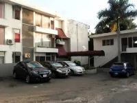 COMFORTABLE APARTMENT WITH BEDROOM, LIVING ROOM, KITCHEN