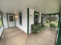 The Guides House • Cozy Main St Stay with Porch Views