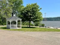Nature's Grove Cabin