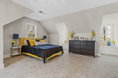 Spacious Private 5BR-Perfect for Family Gathering in Charlotte Hotels near BAPS Shri Swaminarayan Mandir, Matthews