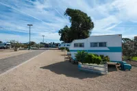 Vintage Camper delivered to your reserved campsite! Near Surf Beach & Downtown