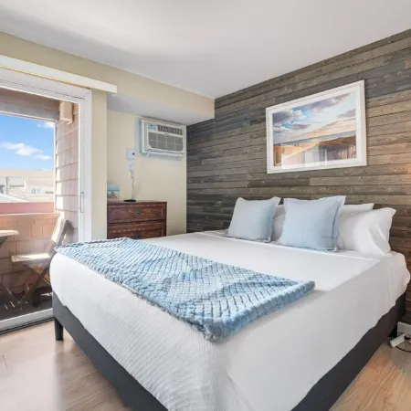 LOCATION! LOCATION! LOCATION! Brigantine Beachfront Getaway! Отели в г. Бригантин
