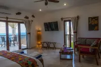 CASA ROCA Chaac South Suite / Parking / Quiet / Ocean Front