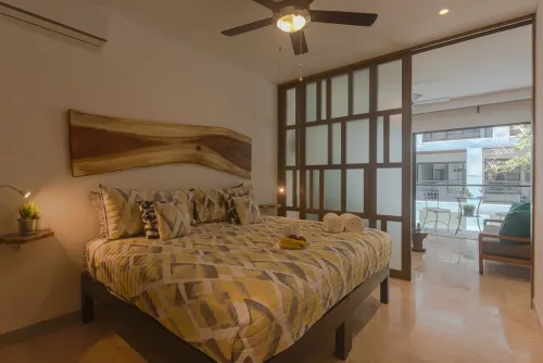 Awesome Location for 5th AVE & BEACH access without  noise! INCREDIBLE ROOFTOP - Homestays