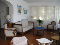 Superb villa in a private residential field - Large pool