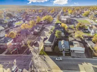 15 Min from Campus! Large 4BR Perfect for Groups!