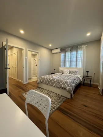 A modern Townhome at Farm. 5 minutes drive from the Providence National Stadium