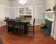 Charming 3-bedroom house with WiFi and AC in lovely Modesto