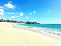 Paradise on the beach beautiful one bedroom