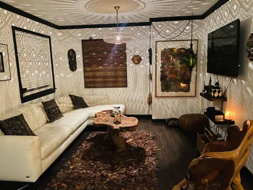 The Luxury Lake Front Zen Casa Hotels in DeBary