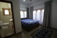 Karmaling Homestay caters as both a private room and serviced apartment B Các khách sạn ở 