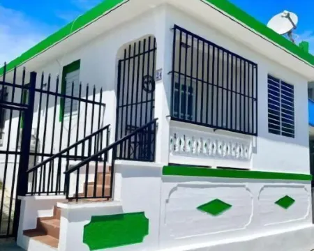 Casa Emerald, by the beach. Hotels in Luquillo