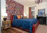 Large Downtown Artist's Loft, 30 min to Lexington, Horse, Bourbon, R River Gorge