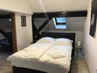 Vacation apartment on the ground floor with large garden and access to the Waldnaab Hotels in Neustadt an der Waldnaab