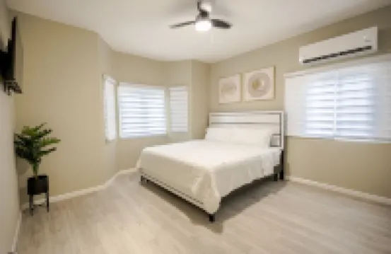 NewKgn Gem Hotels in 