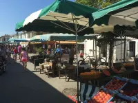 Les Portes en ré, Nice villa with garden in the center of the village.