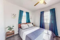 Charming house in amazing Albuquerque with WiFi, AC