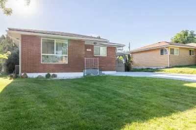 Spacious 4-bedroom house in charming Yakima with AC, WiFi Hotels in der Nähe von Mc Allister Museum of Aviation