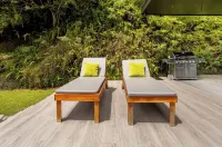 Ocean View 2-bdrm/2ba Casita with WiFi, AC  between Manuel Antonio and Dominical Hotels in Savegre