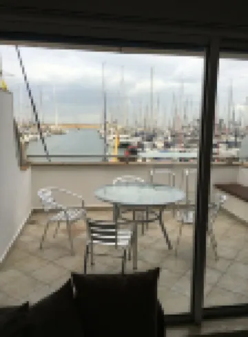 0cean front Herzelia condo next to beach and resturants