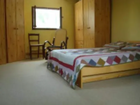 Provencal cottage surrounded by olive trees for lovers of calm and nature. Hotéis em Ceyreste